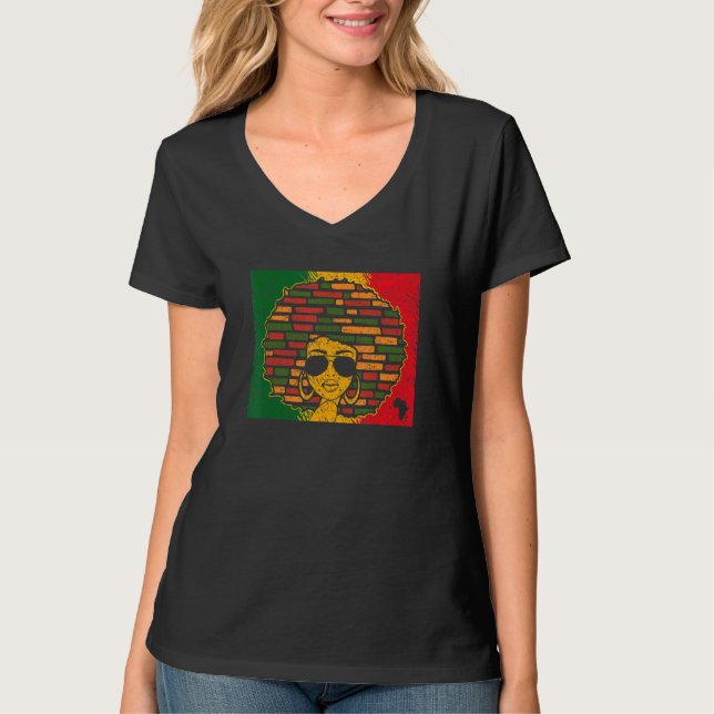 Black Queen   African Black Girl   Black History M T-Shirt (Front)