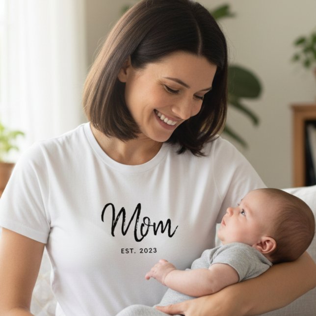 Black Script Established Mom Modern T-Shirt (Creator Uploaded)