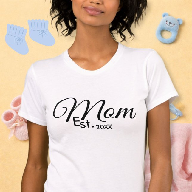 Black Script Mom Established New Mom Gift T-Shirt (Creator Uploaded)