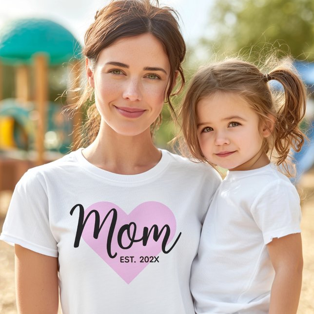 Black Script Pink Heart Established Date Mom Bold T-Shirt (Creator Uploaded)