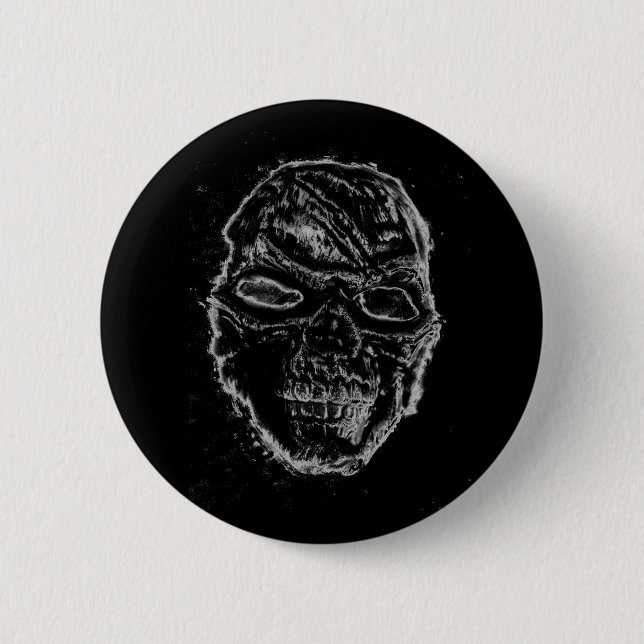 Black skull pinback button (Front)