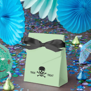 Black Skull Trick Treat green tent favor boxes sm