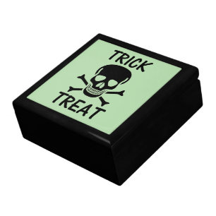 Black Skull TT green jewelry wooden keepsake box
