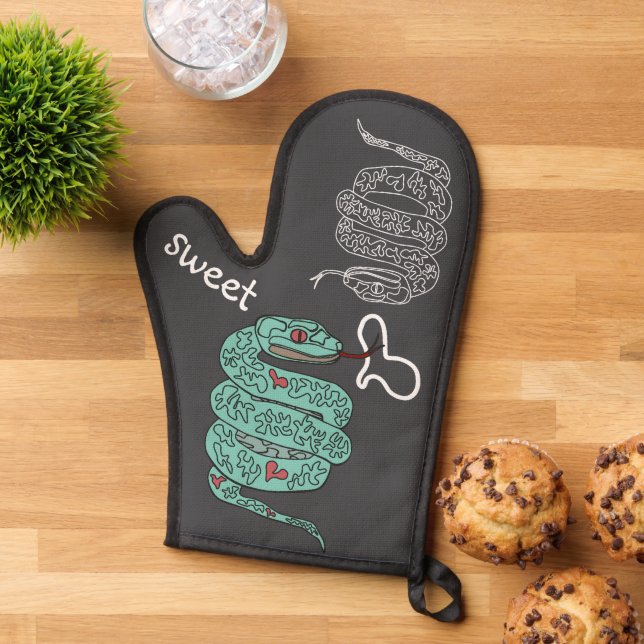 Black  Snake Sweet Oven Mitt (Top down)