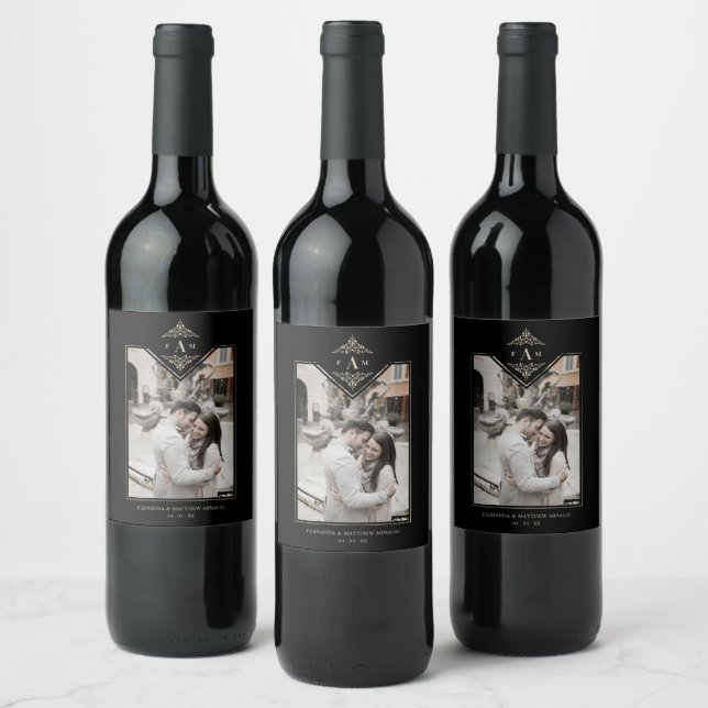 Black Sophisticate Flourish Chic Golden Initials Wine Label (Bottles)