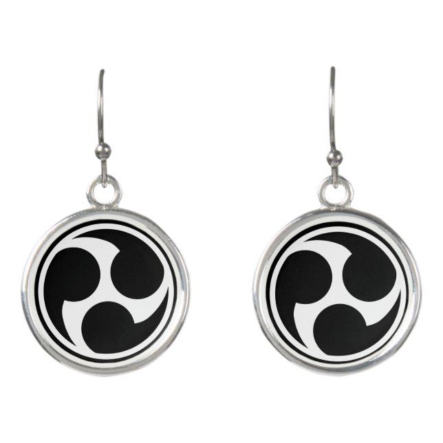 Black Taiko Mitsudomoe Earrings (Front)