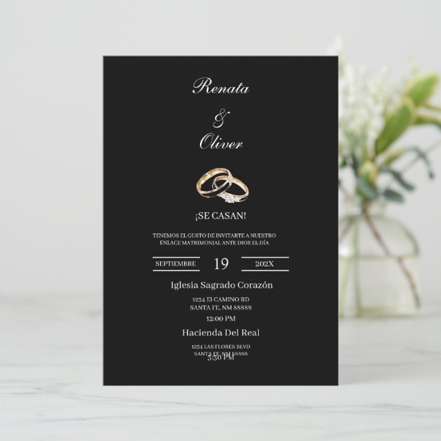 Black theme wedding ring Spanish Wedding Invitation (Standing Front)