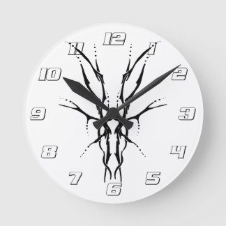 Black Tribal Deer Skull Hunting Design Round Clock