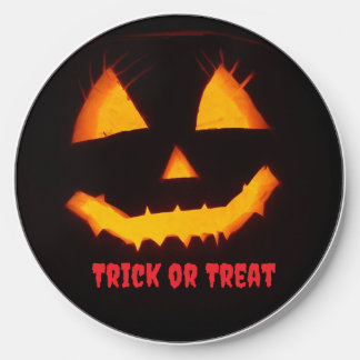 Black Trick or Treat Smile Pumpkin Halloween Wireless Charger
