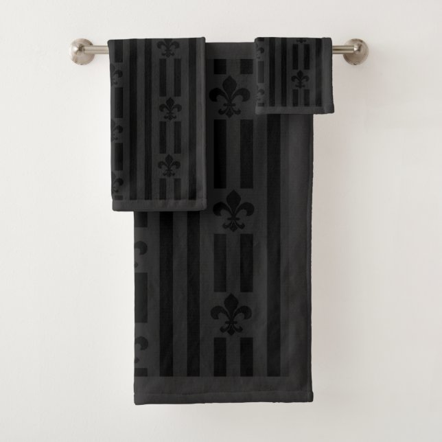 Black Velvet Fleur de Lis Bath Towel Set (Insitu)