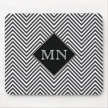 Black & White Abstract Chevron Pattern