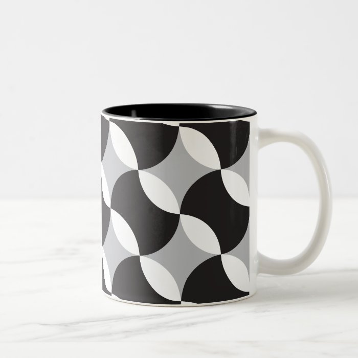 Black, white and grey circles mugs