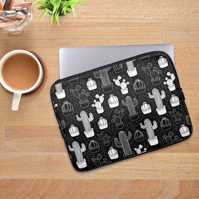 Black & White Cactus Doodle Pattern Laptop Sleeve (Cactus pattern laptop sleeve)