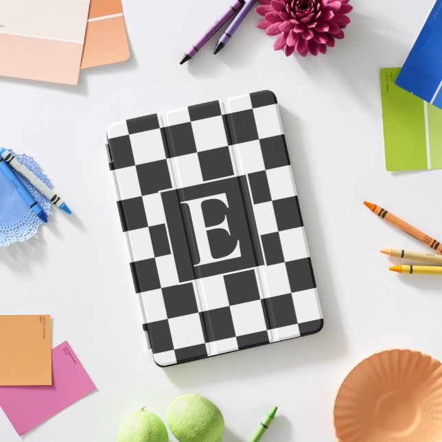 Black White Checkered Monogram Initial    iPad Pro Cover (Desk)