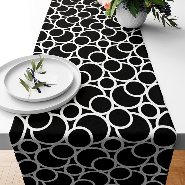 Black & White Circle Pattern  Short Table Runner (Creator Uploaded)