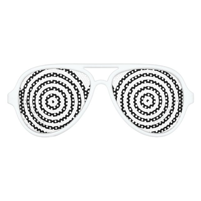 Black & White Concentric Circles Optical Illusion Aviator Sunglasses (Front)