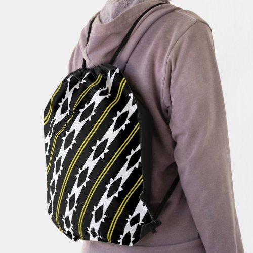 Black  White Diagonal Pattern With Yellow Lines Drawstring Bag