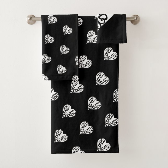 Black &White Filigree Heart Bath Towel Set (Insitu)