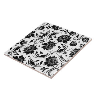 Black & White Flower Themed Tile Pattern