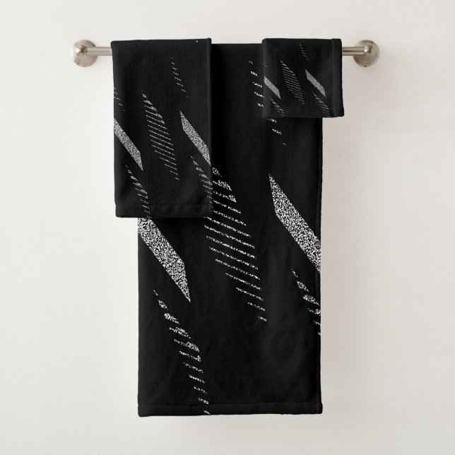 Black-White Geometric Stripe Bath Towel Set (Insitu)
