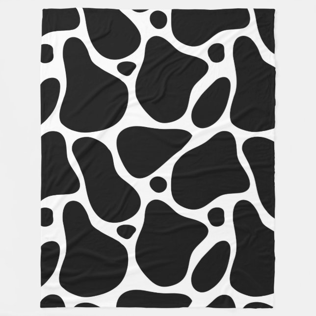 Black & White Giraffe Pattern Fleece Blanket (Front)