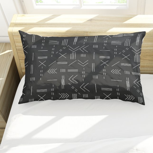 Black White Gorgeous Modern Geometric Pattern Pillow Case (Black White Gorgeous Modern Geometric Pattern Pillow Case)