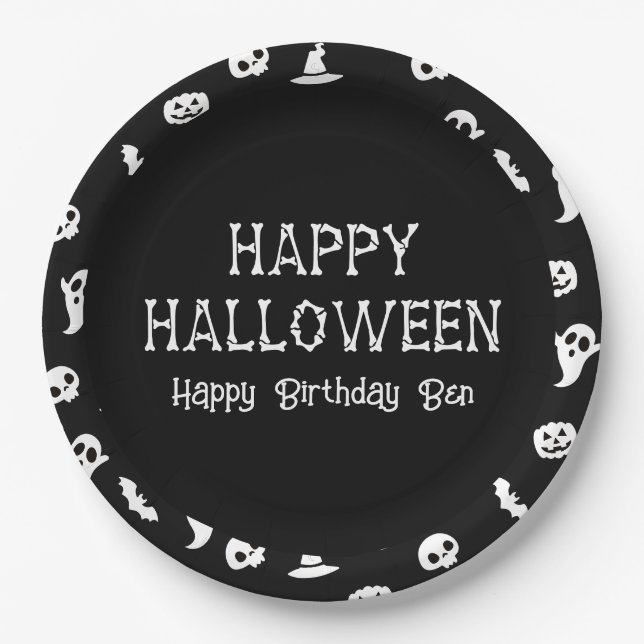 Black White Halloween Bats & Ghost Halloween Party Paper Plates (Front)
