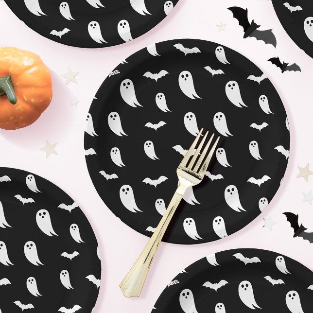 Black & White Halloween Ghost & Bats Pattern Paper Plates (Black & White Halloween Ghost & Bats Pattern Paper Plates)