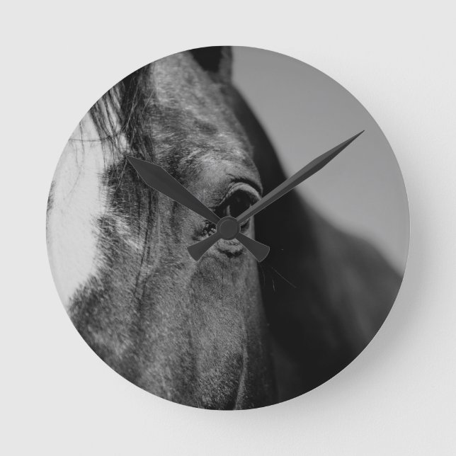 Black White Horse Eye Artwork Round Clock (Front)