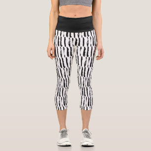 Black & White Ink Stripes Pattern Capri Leggings