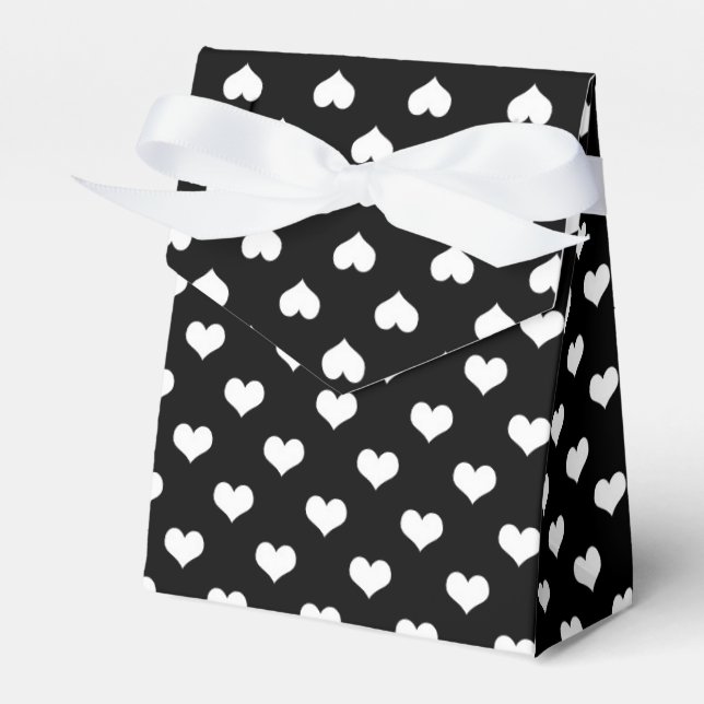 Black White Love Heart Pattern Design  Favor Boxes (Front Side)
