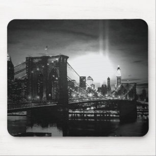 Black & White New York Skyline Mouse Pad