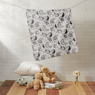 Black & White Paisley Pattern –Elegant Textile Art Baby Blanket