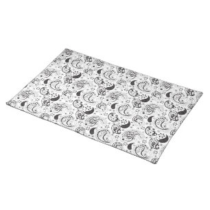 Black & White Paisley Pattern –Elegant Textile Art Cloth Placemat