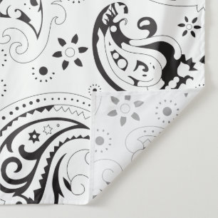 Black & White Paisley Pattern –Elegant Textile Art Tapestry