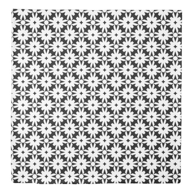 Black White Paper Flower Chain Pattern  Duvet Cover (Front)