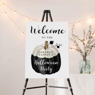 Black & White Pumpkin Halloween Party Welcome Sign
