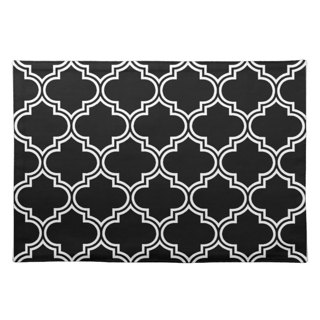 Black & White Quatrefoil Cloth Placemat (Front)