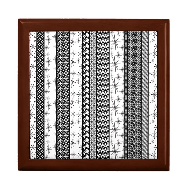 Black & White Retro Pattern Stripes 1 Keepsake Box (Front)