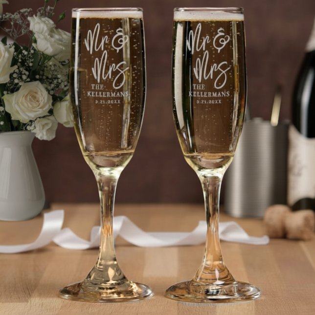 Black White Script Wedding Champagne Flute (Black White Script Wedding Champagne Flute )