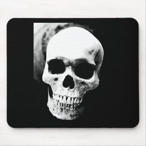 Black  White Skull Mouse Pad