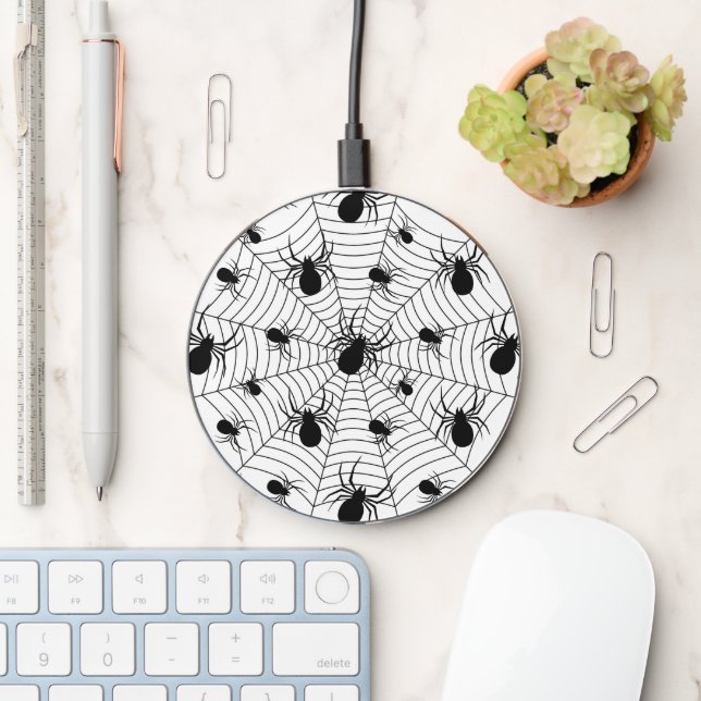 Black White spiders spiderweb Halloween pattern Wireless Charger (Desk)