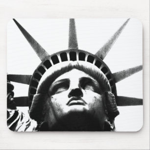 Black & White Statue of Liberty Mouse Pad
