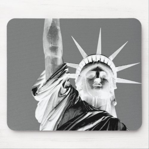 Black  White Statueof Liberty New York City Mouse Pad