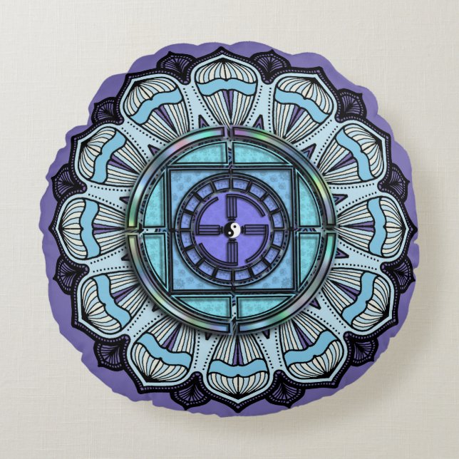 Black White Yin Yang on Lavender Aqua Mandala  Round Pillow (Front)