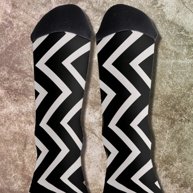 black&white  zigzag pattern socks (Creator Uploaded)