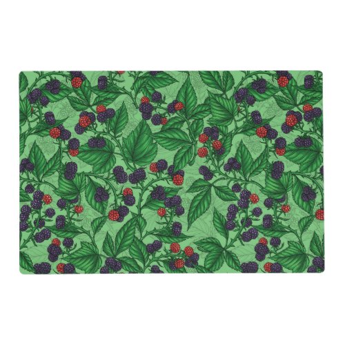 Blackberries on green placemat