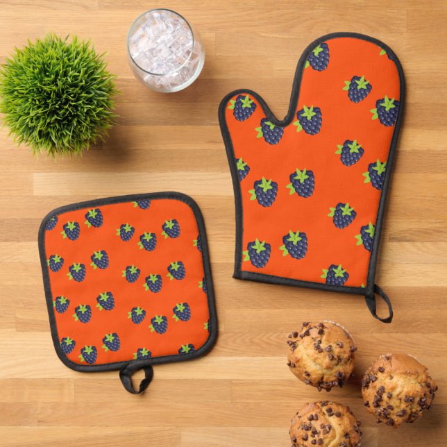 Blackberry fruit on orange oven mitt & pot holder set (Top Down)