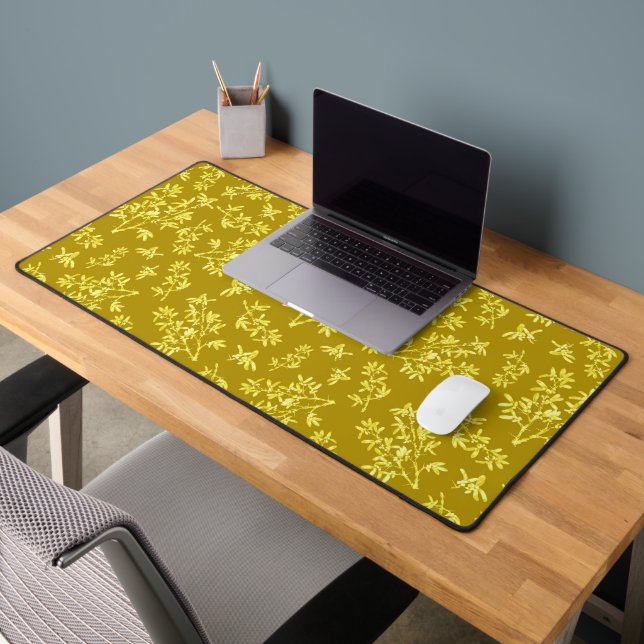 Blackthorn Pattern gold  Desk Mat (Office 2)