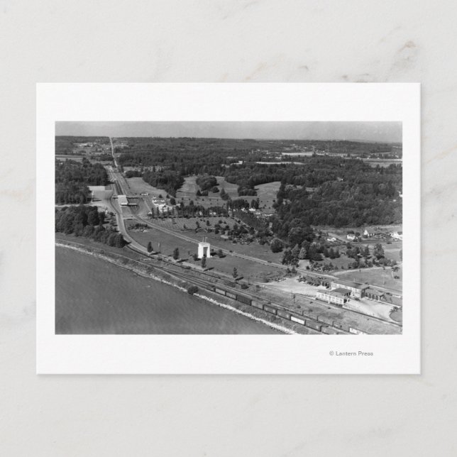 Blaine, WA Birds Eye View and Int. Peace Arch Postcard (Front)